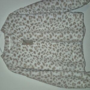 NWT - Stay Warm With This Thread & Supply Leopard Print Fuzzy Top
